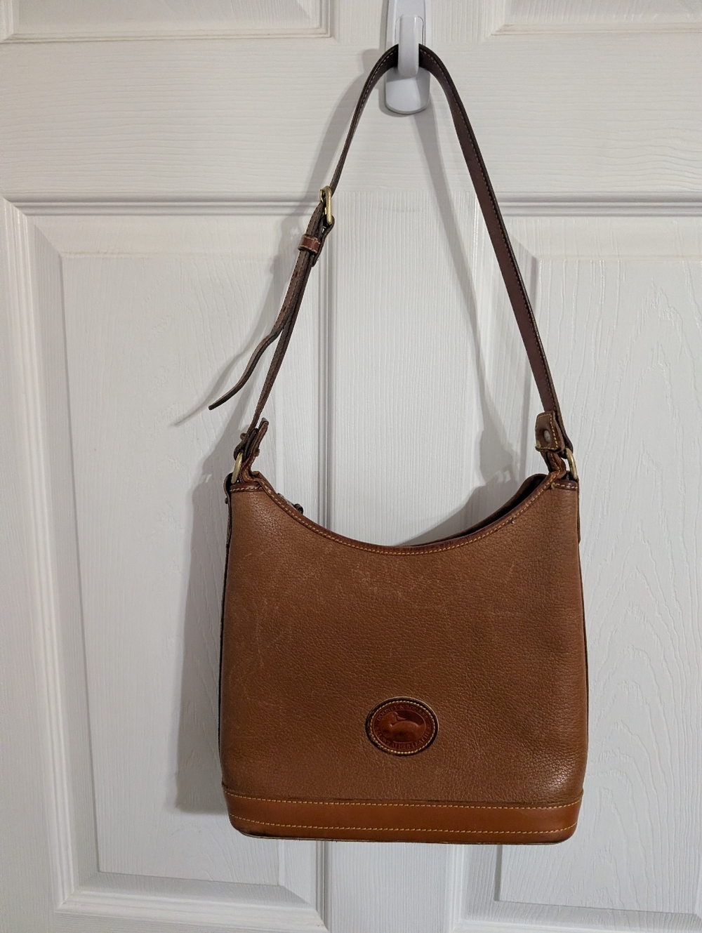 Dooney & Bourke Bag Brown Tan Pebbled Leather Shoulder Zipper Purse Vintage